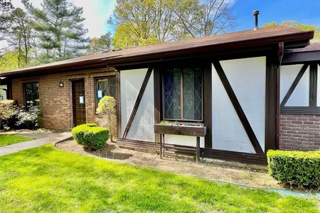 Unit for sale at 515 Daryl Drive, Medford, NY 11763