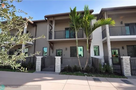 Condo for Sale at 4931 Nw 84th Ave #4931, Doral,  FL 33166