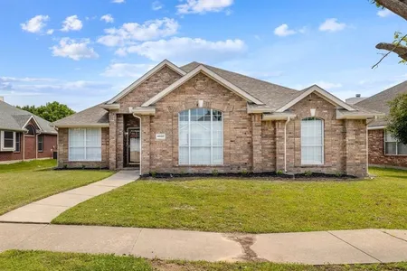 House for Sale at 4820 Thames Drive, Grand Prairie,  TX 75052