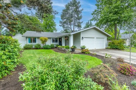 House for Sale at 2226 Blackburn St, Eugene,  OR 97405
