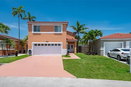 House for Sale at 16870 Sw 142nd Pl, Miami,  FL 33177