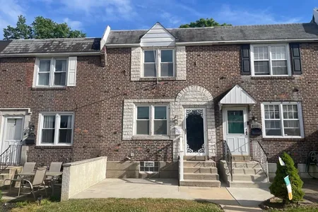 Townhouse for Sale at 5207 Gramercy Dr, Clifton Heights,  PA 19018