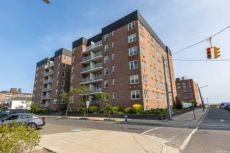 Co-Op for Sale at 210 E Broadway #1K, Long Beach,  NY 11561