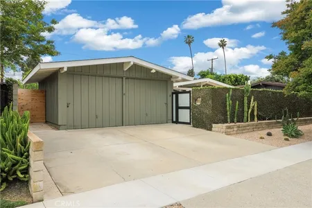 House for Sale at 3049 Pattiz Avenue, Long Beach,  CA 90808