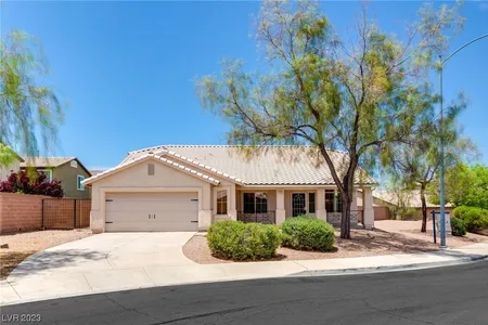 House for Sale at 2241 Maple Shade Street, Henderson,  NV 89002