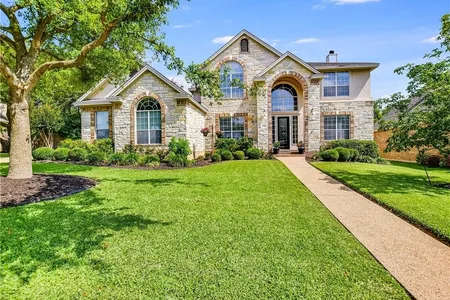 House for Sale at 836 Hidden Glen Drive, Round Rock,  TX 78681