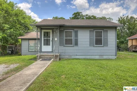 House for Sale at 1008 E Weinert Street, Seguin,  TX 78155