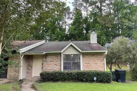 Townhouse for Sale at 2067 Victory Garden Lane, Tallahassee,  FL 32301