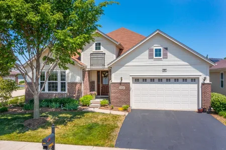 House for Sale at 2904 Chevy Chase Lane, Naperville,  IL 60564
