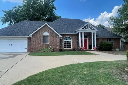 House for Sale at 6 Brentwood Place, Shawnee,  OK 74804