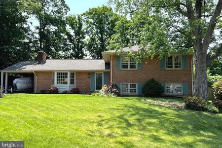 House for Sale at 5319 Neville Ct, Alexandria,  VA 22310