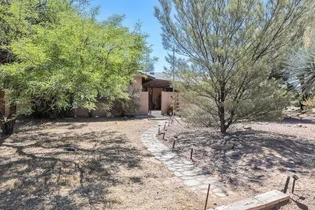 House for Sale at 15205 N 40th Lane, Phoenix,  AZ 85053