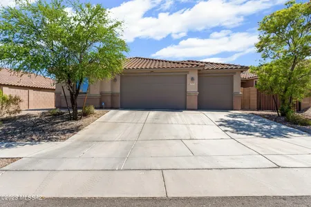 House for Sale at 3925 S Corte Rana Rica, Tucson,  AZ 85730
