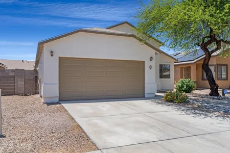 House for Sale at 3822 E Kinishba Drive, Tucson,  AZ 85706
