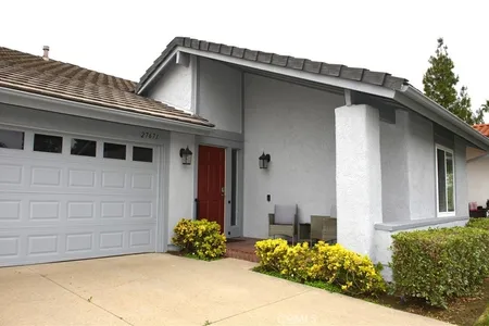 House for Sale at 27671 Via Rodrigo, Mission Viejo,  CA 92692