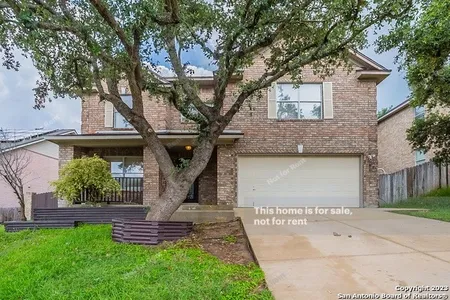 House for Sale at 21923 Legend Point Dr, San Antonio,  TX 78258-7839