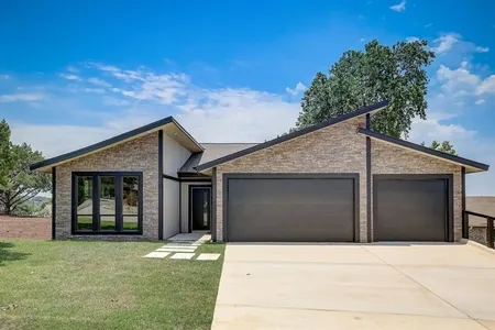 House for Sale at 2800  Douglas Cv, Lago Vista,  TX 78645