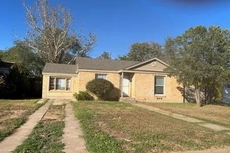 Unit for sale at 2808 33rd Street, Lubbock, TX 79410