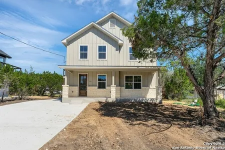 House for Sale at 704 Circleview Dr, Canyon Lake,  TX 78133