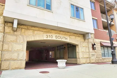 Unit for sale at 310 South Main Street, Lombard, IL 60148