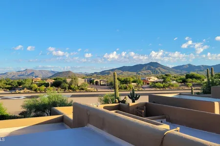 Townhouse for Sale at 8502 E Cave Creek Road #31, Carefree,  AZ 85377