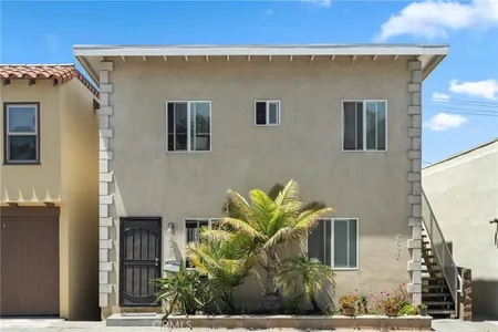 Multifamily for Sale at 2627 Manhattan Avenue, Hermosa Beach,  CA 90254