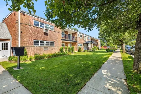 Unit for sale at 10 Ivy Street, Farmingdale, NY 11735