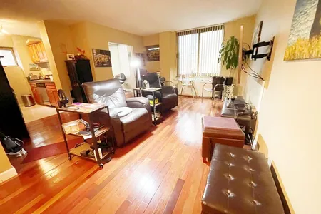 Unit for sale at 2 S End Avenue, Manhattan, NY 10280