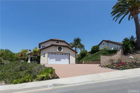 House for Sale at 909 Calle Nuevo, San Clemente,  CA 92673