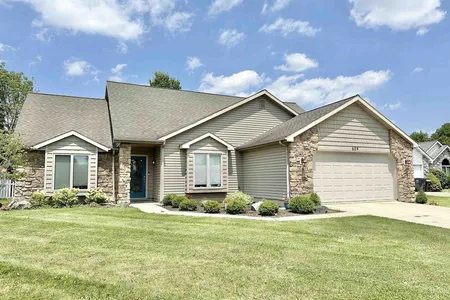 Unit for sale at 624 Woodland Springs Place, Fort Wayne, IN 46825