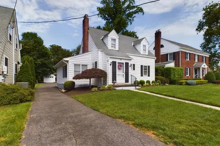 House for Sale at 32 Kiawah Avenue, Freehold,  NJ 07728