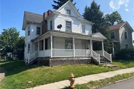 Unit for sale at 727 Court Street, New Castle/3rd, PA 16101