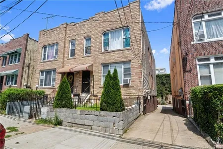 Unit for sale at 3232 Seymour Avenue, Bronx, NY 10469