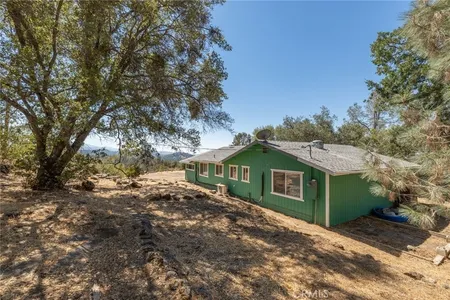 House for Sale at 4290 Woodview Lane, Mariposa,  CA 95338