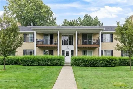 Unit for sale at 11750 Ina Drive, Sterling Heights, MI 48312