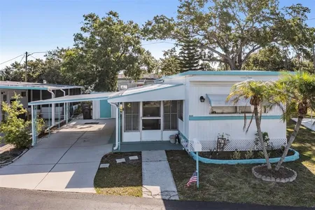Unit for sale at 4061 58th Avenue North, ST PETERSBURG, FL 33714