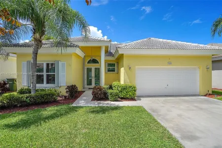 House for Sale at 2655 Se 5th Ct, Homestead,  FL 33033