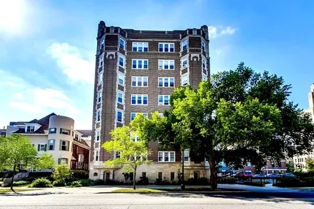 Unit for sale at 6334 North Sheridan Road, Chicago, IL 60660