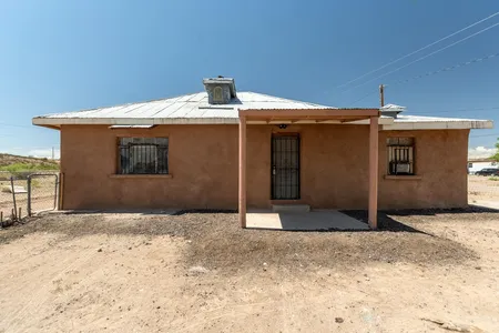 House for Sale at 1002 Reservoir Road, Socorro,  NM 87801