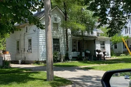 Unit for sale at 714 West 8th Street, Monroe, MI 48161