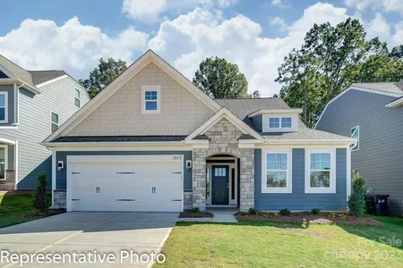 Unit for sale at 150 Cotton Field Drive, Statesville, NC 28677