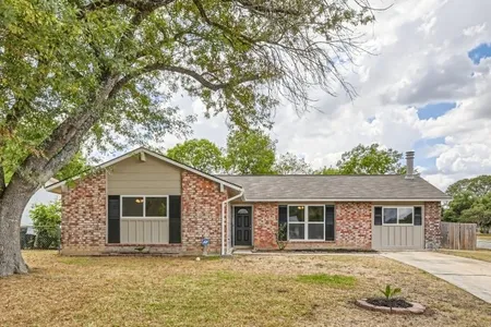 House for Sale at 12217 Wilderness Trail, Live Oak,  TX 78233