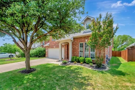 House for Sale at 9729 Mcfarring Drive, Fort Worth,  TX 76244