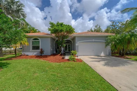 House for Sale at 2615 Se 5th Ct, Homestead,  FL 33033