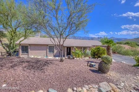 House for Sale at 7201 E Cripple Creek Drive, Tucson,  AZ 85750