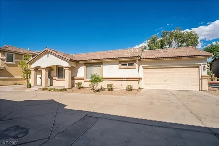 House for Sale at 1400 Evening Song Avenue, Henderson,  NV 89012