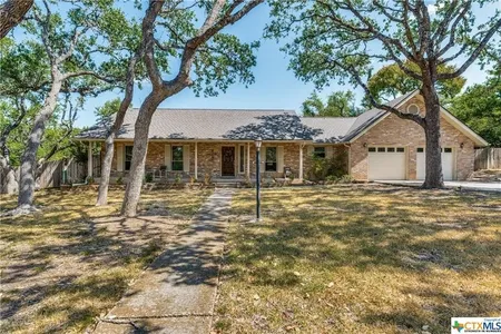 House for Sale at 109 Turkey Hollow Circle, San Marcos,  TX 78666