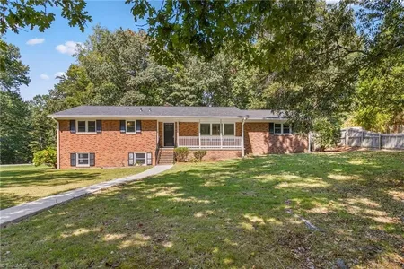 Unit for sale at 601 Shadybrook Road, High Point, NC 27265