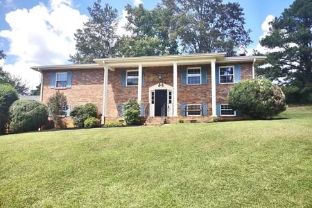 Unit for sale at 3801 Westview Drive Northeast, Cleveland, TN 37312