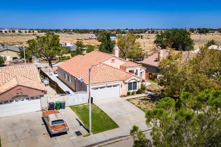 Unit for sale at 4613 Windstar Way, Palmdale, CA 93552